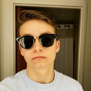 Meet your Posher, Bryce